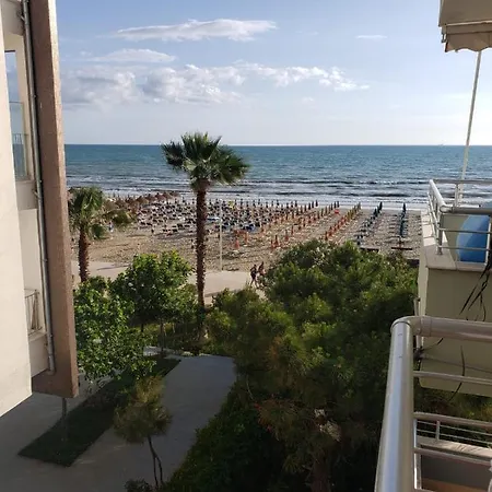 Seaside F&M